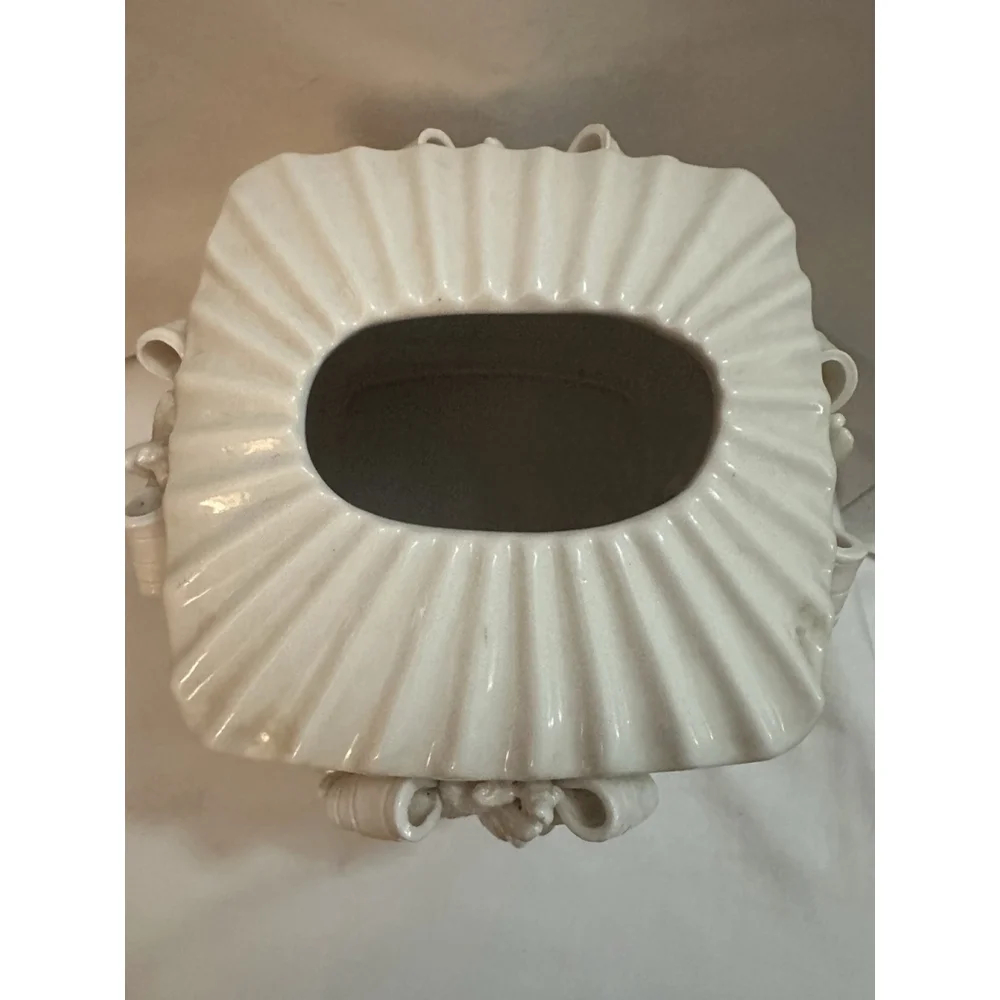 Vintage Coastal Seashell Tissue Box Holder Cover Ceramic Starfish Nautical